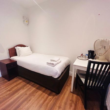 Sinai Hotel Лондон Екстериор снимка