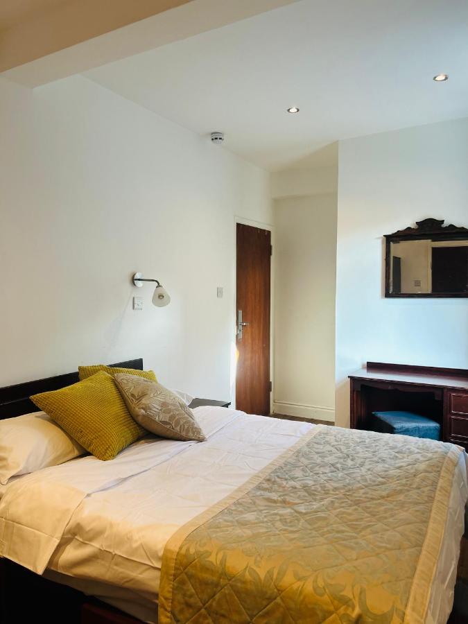 Sinai Hotel Лондон Екстериор снимка
