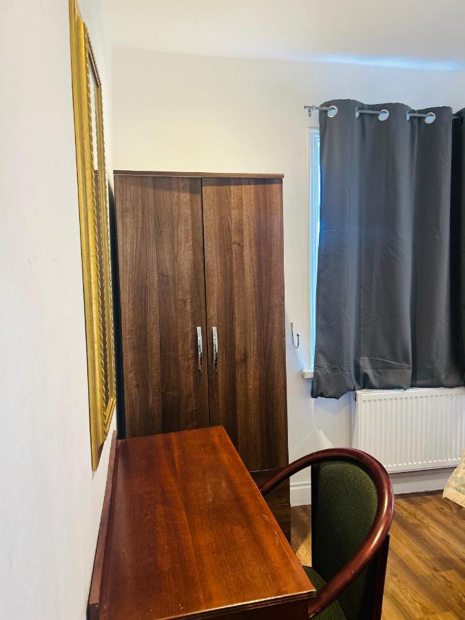 Sinai Hotel Лондон Екстериор снимка